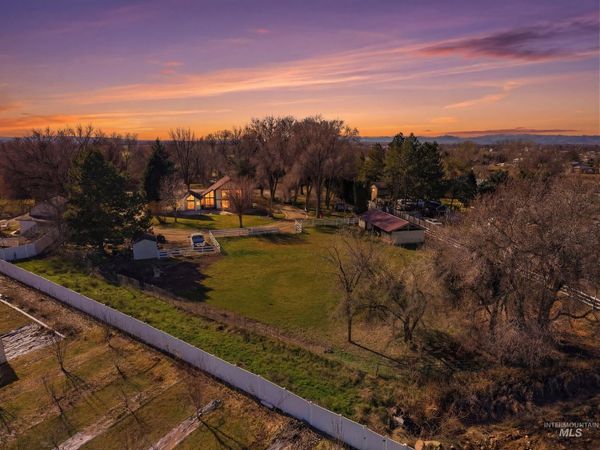 5702 E Victory Rd., Nampa, ID 83687