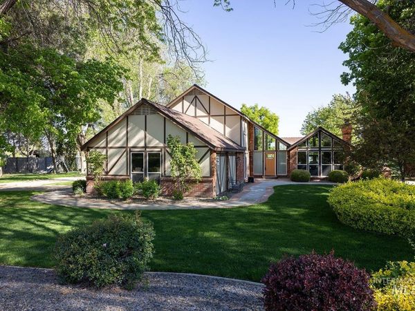 5702 E Victory Rd., Nampa, ID 83687