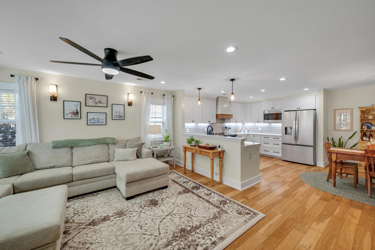 117 Malibu Road Photo 9