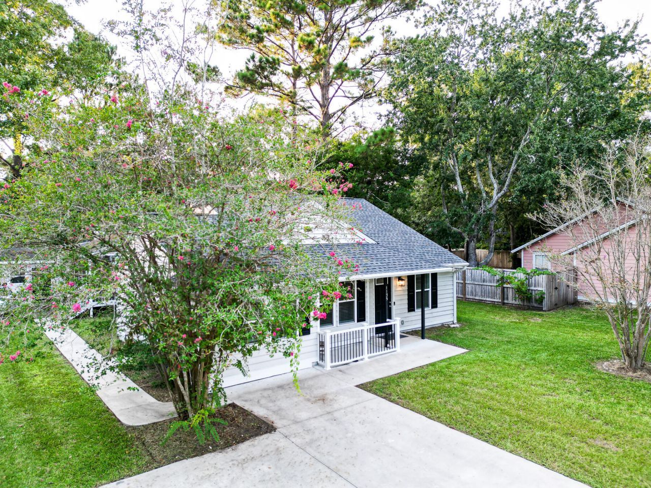 1135 Bellwood Road Photo 7