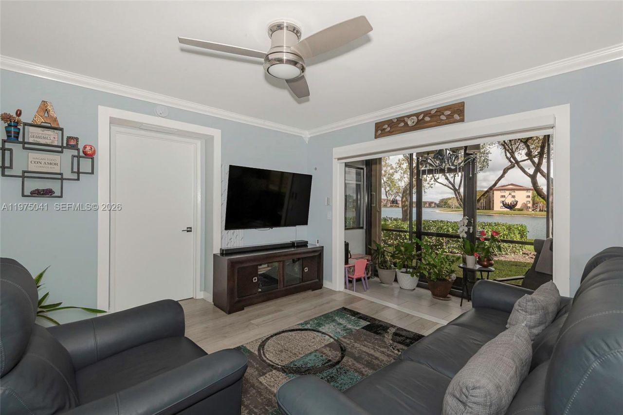 13705 SW 12th St, Unit 104B, Pembroke Pines, FL 33027 Photo