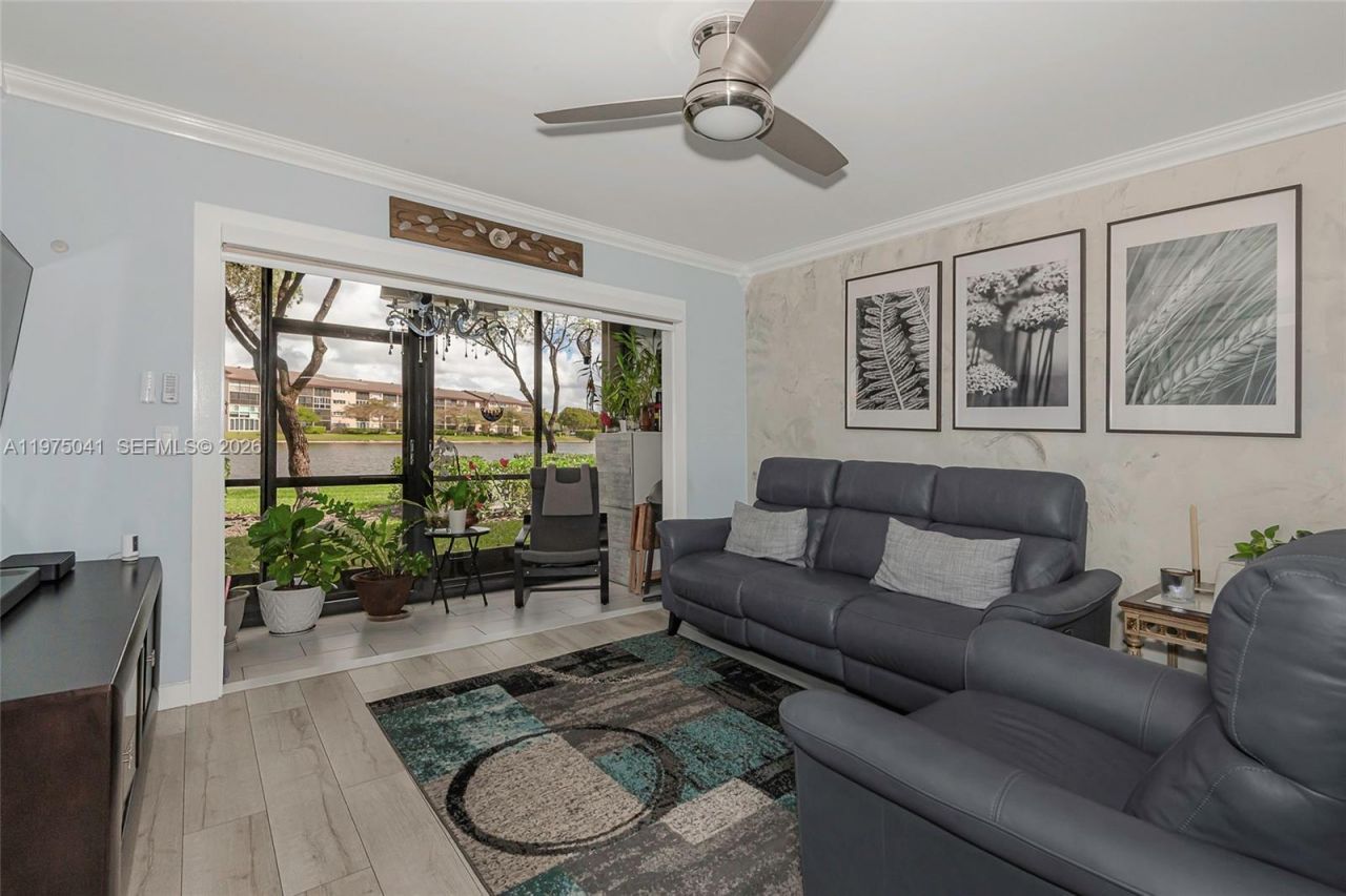 13705 SW 12th St, Unit 104B, Pembroke Pines, FL 33027 Photo