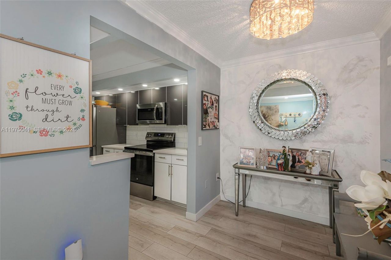 13705 SW 12th St, Unit 104B, Pembroke Pines, FL 33027 Photo