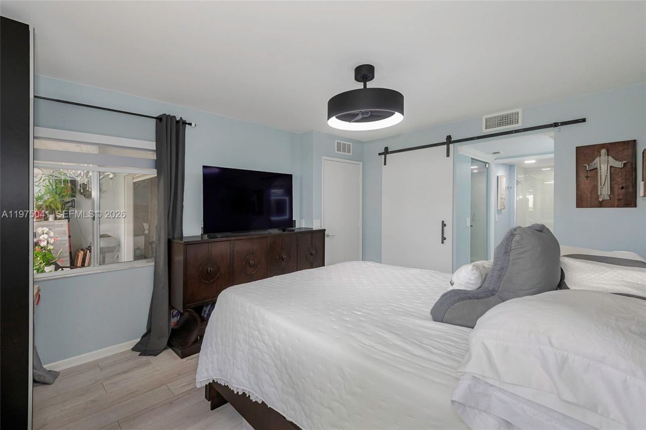 13705 SW 12th St, Unit 104B, Pembroke Pines, FL 33027 Photo