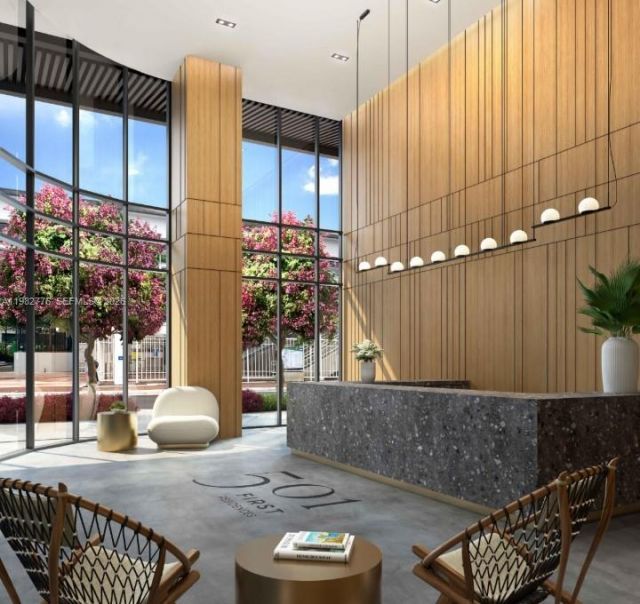 501 NE 1st St, Unit 1006, Miami Beach, FL 33132 Photo