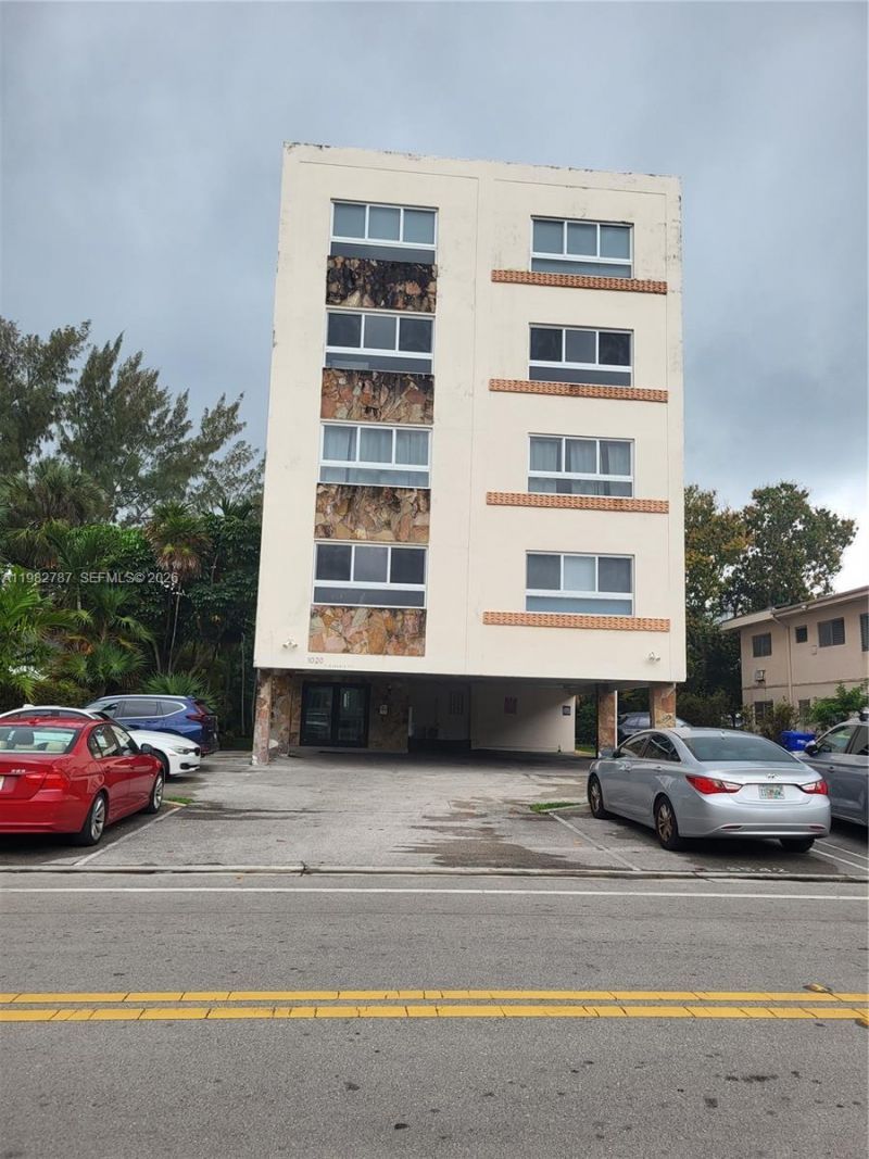 1020 94th St , Unit 503, Bay Harbor Islands, FL 33154 Photo