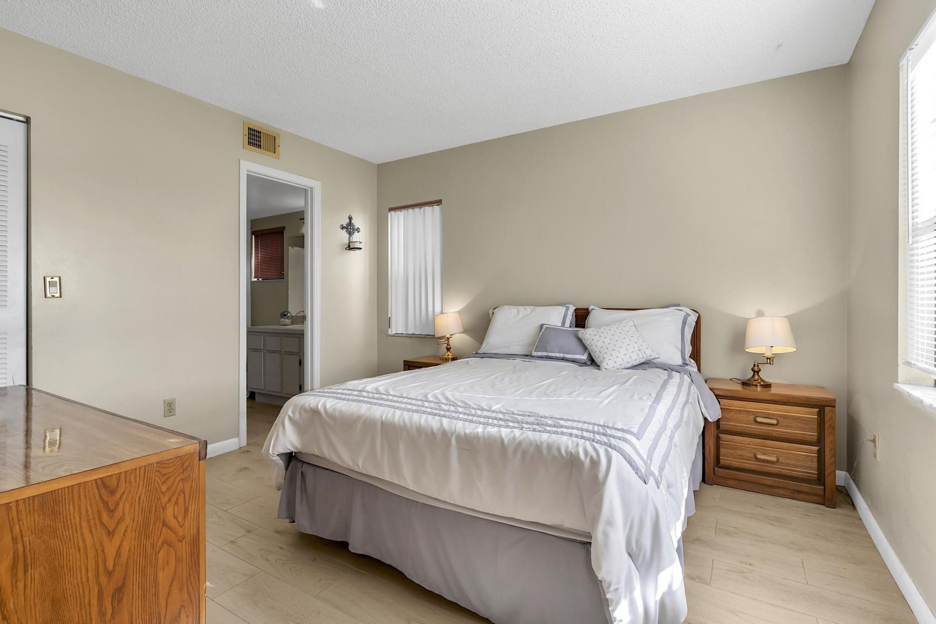 6715 W 26th Drive, Unit 101-6, Hialeah, FL 33016 Photo