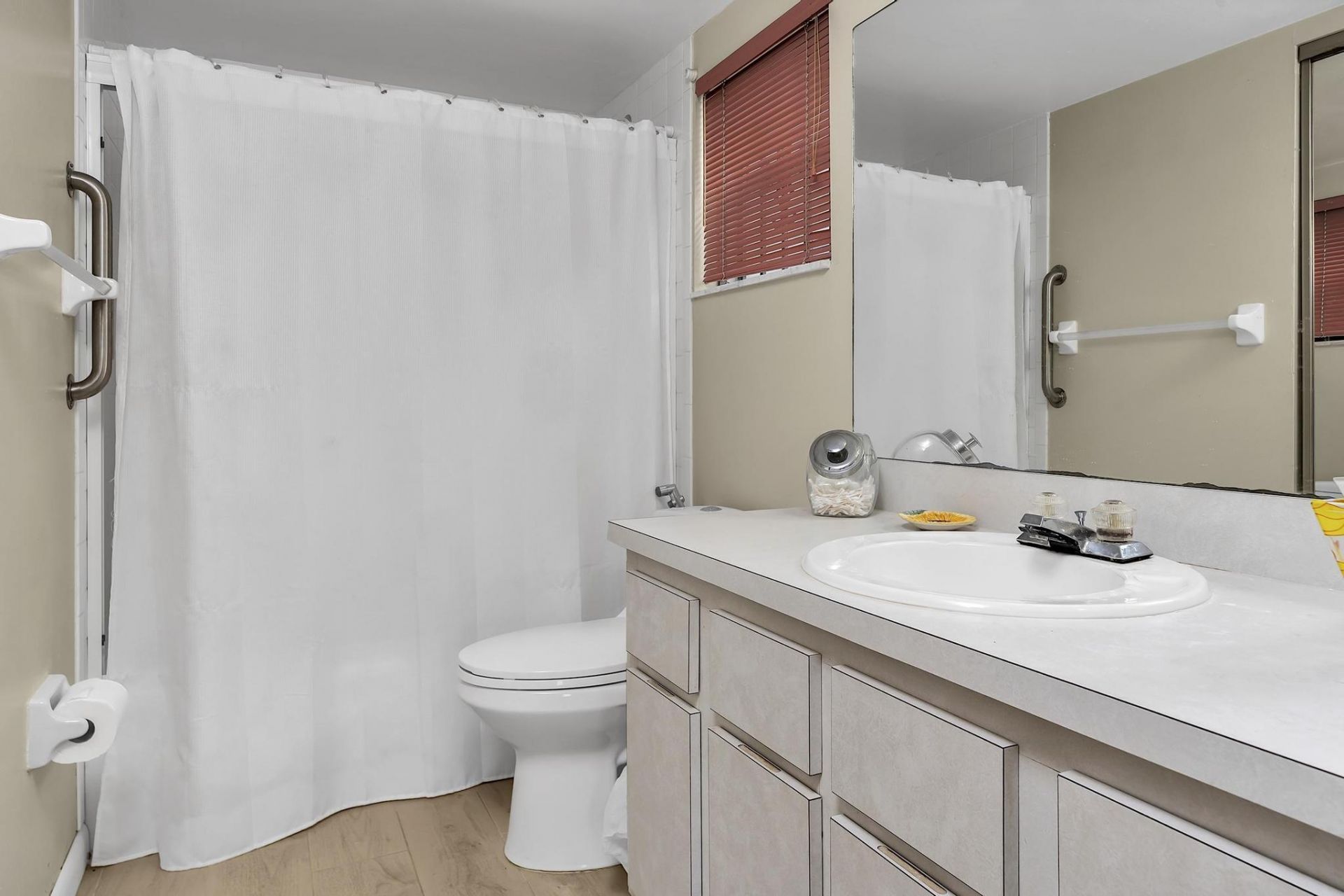 6715 W 26th Drive, Unit 101-6, Hialeah, FL 33016 Photo