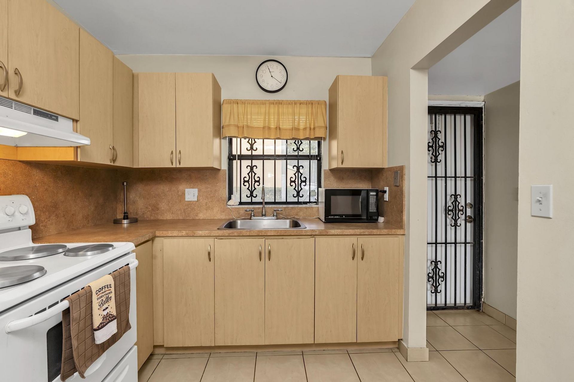 6715 W 26th Drive, Unit 101-6, Hialeah, FL 33016 Photo