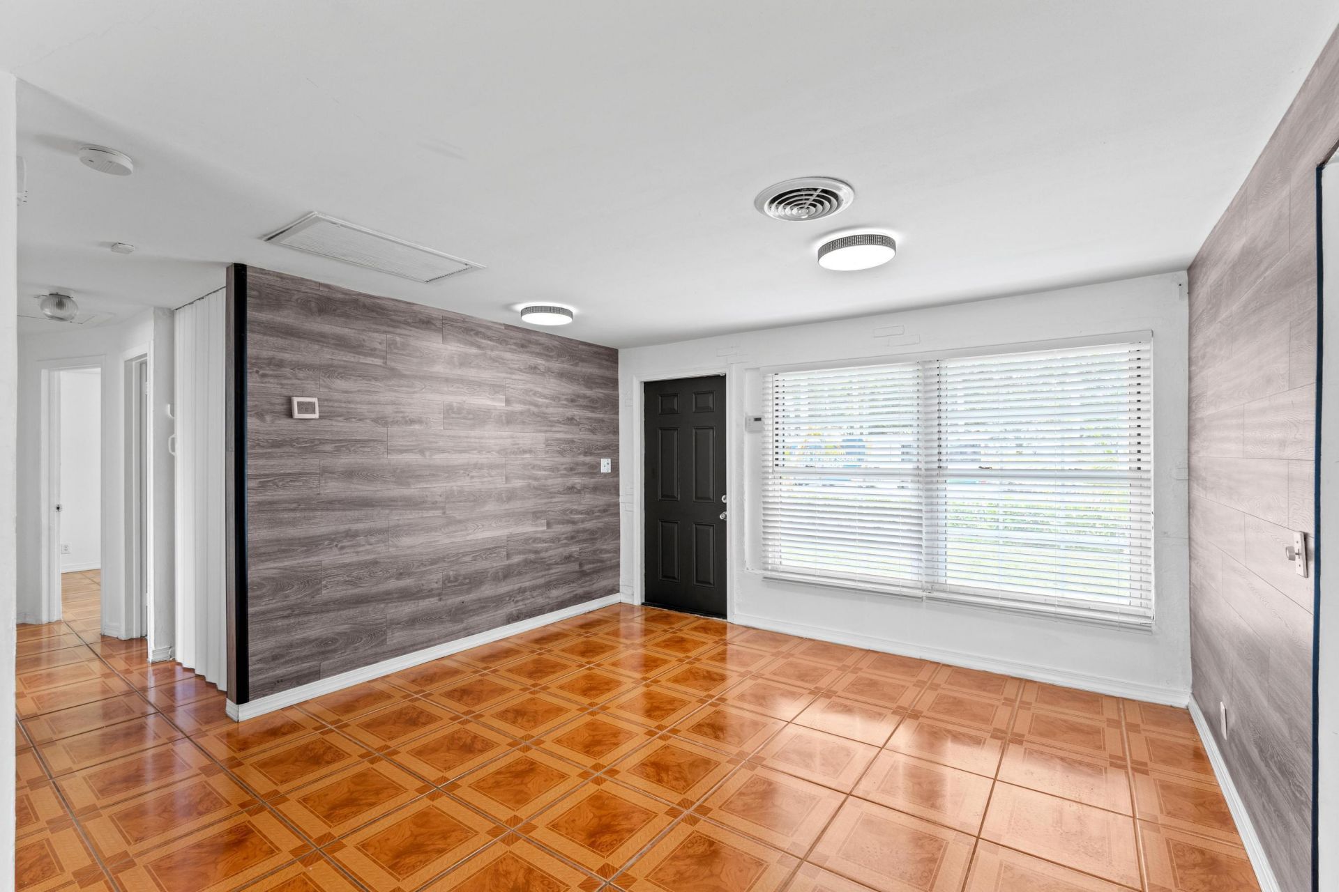 3700 N Australian Avenue, West Palm Beach, FL 33407 Photo