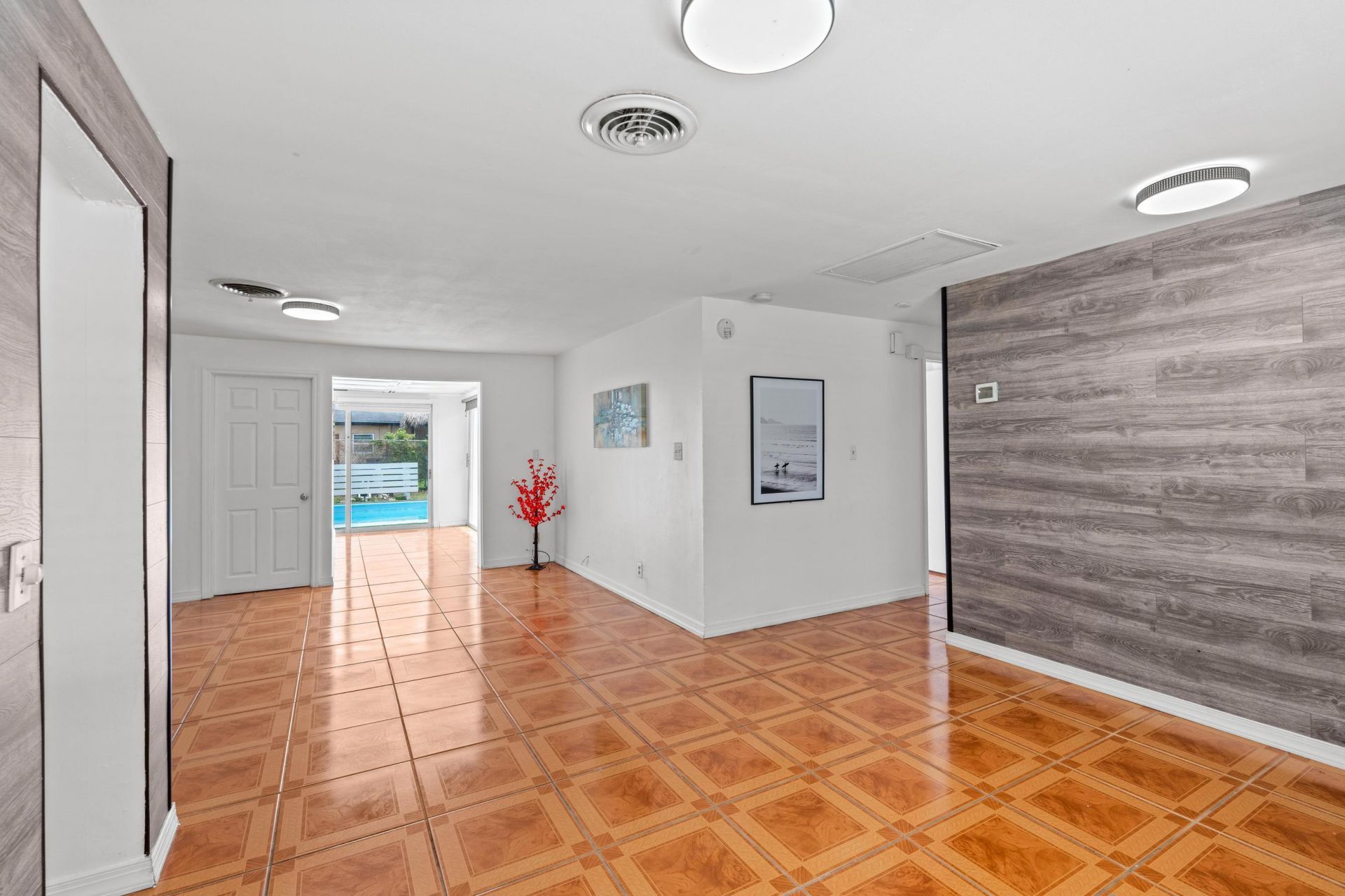 3700 N Australian Avenue, West Palm Beach, FL 33407 Photo