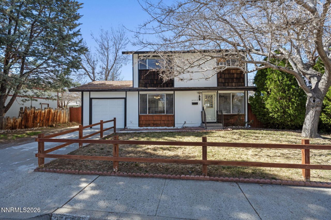 2557 Janelle Drive, Sparks, NV 89431 Photo