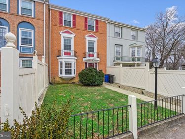 8102 PINELAKE COURT, ALEXANDRIA, VA 22309