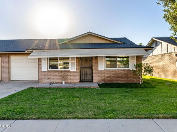 9918 N 95TH Drive, Unit B, Peoria, AZ 85345