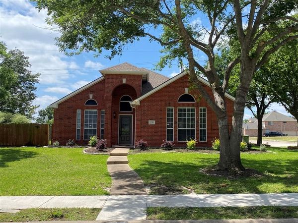 220 Peach Tree Drive, Murphy, TX 75094