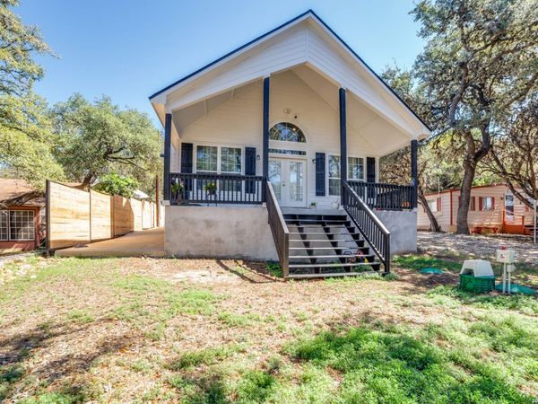 1020 Pebble Beach Dr NW, Lakehills, TX 78063