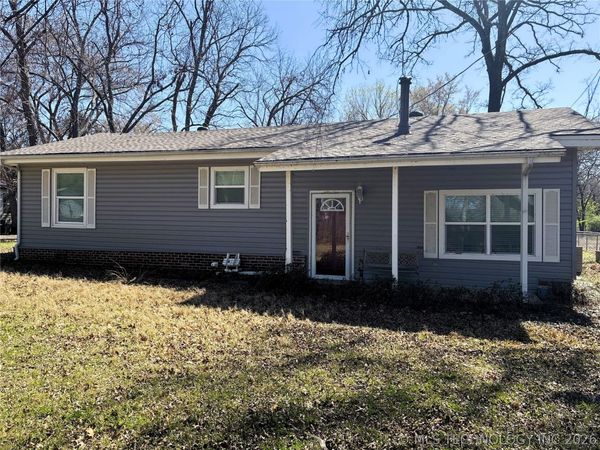 8861 Apple Street , Kingston, OK 73439