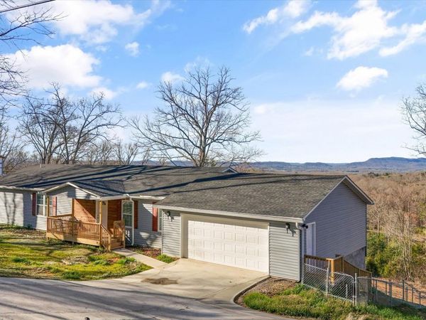 1518 Stony Point Rd, Knoxville, TN 37914