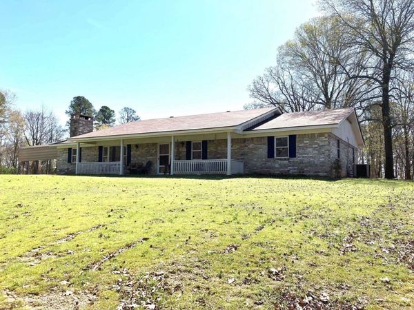 137 Rolling Fork Dr Drive, De Queen, AR 71832