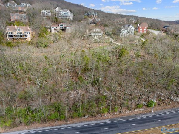 2214 Governors Bend Road, Huntsville, AL 35801