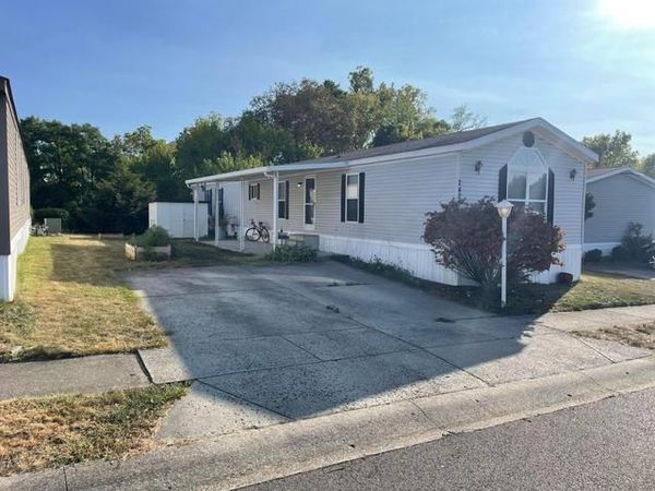 2407 Bluff Run Drive , Grove City, OH 43123