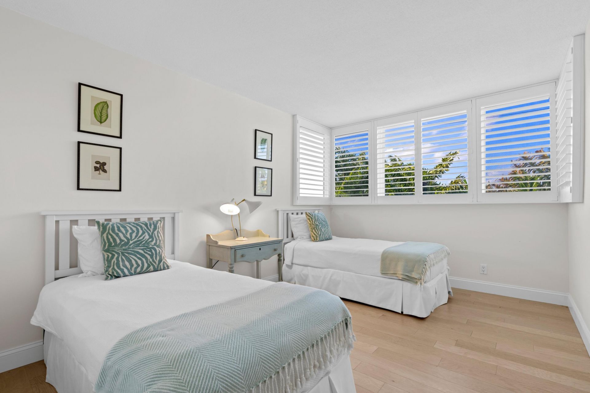 223 Atlantic Avenue, Unit 4e, Palm Beach, FL 33480 Photo