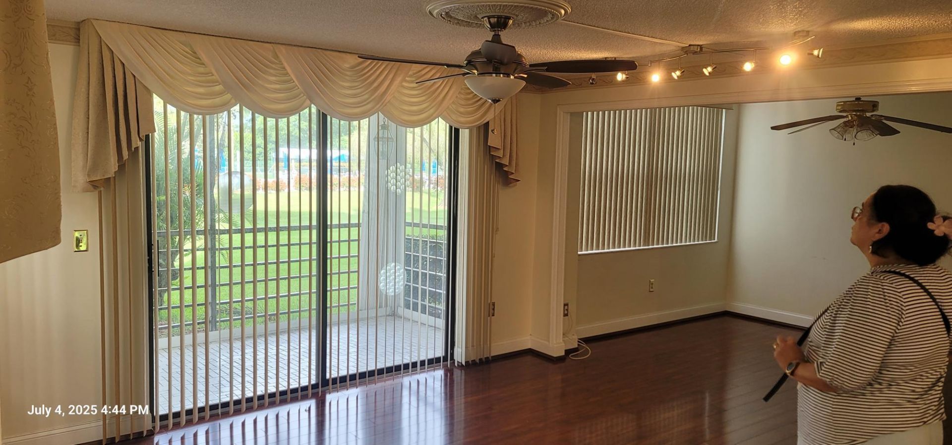 1300 Saint Charles Place, Unit L19, Pembroke Pines, FL 33026 Photo