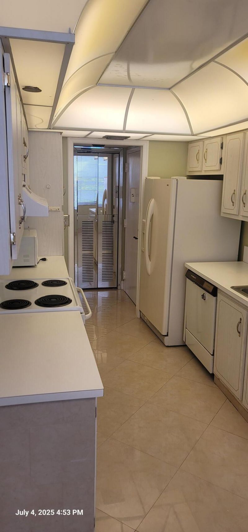 1300 Saint Charles Place, Unit L19, Pembroke Pines, FL 33026 Photo