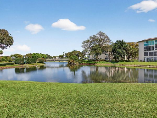 4801 Martinique Place, Unit D1, Coconut Creek, FL 33066