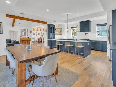 1723 N Edgefield Avenue, Dallas, TX 75208