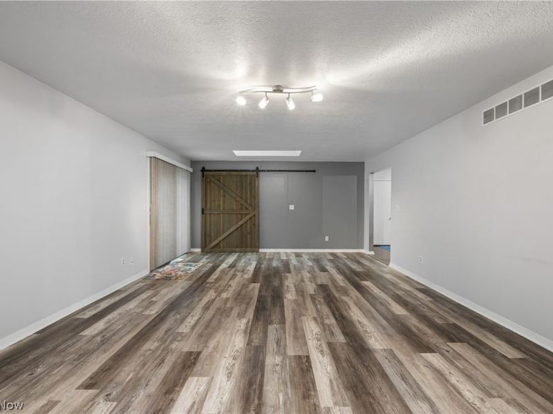 528 E Howe Road, Tallmadge, OH 44278 Photo 17