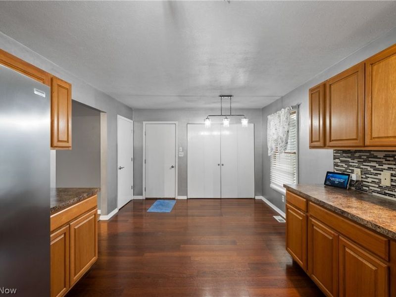 528 E Howe Road, Tallmadge, OH 44278 Photo 18