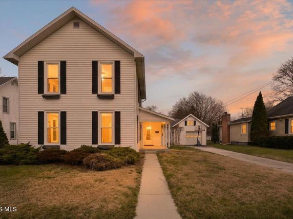 235 S Maple Street, Bowling Green, OH 43402