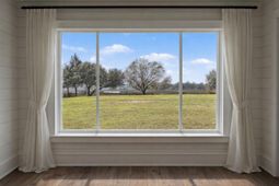 3925 James Bay Road photo 4