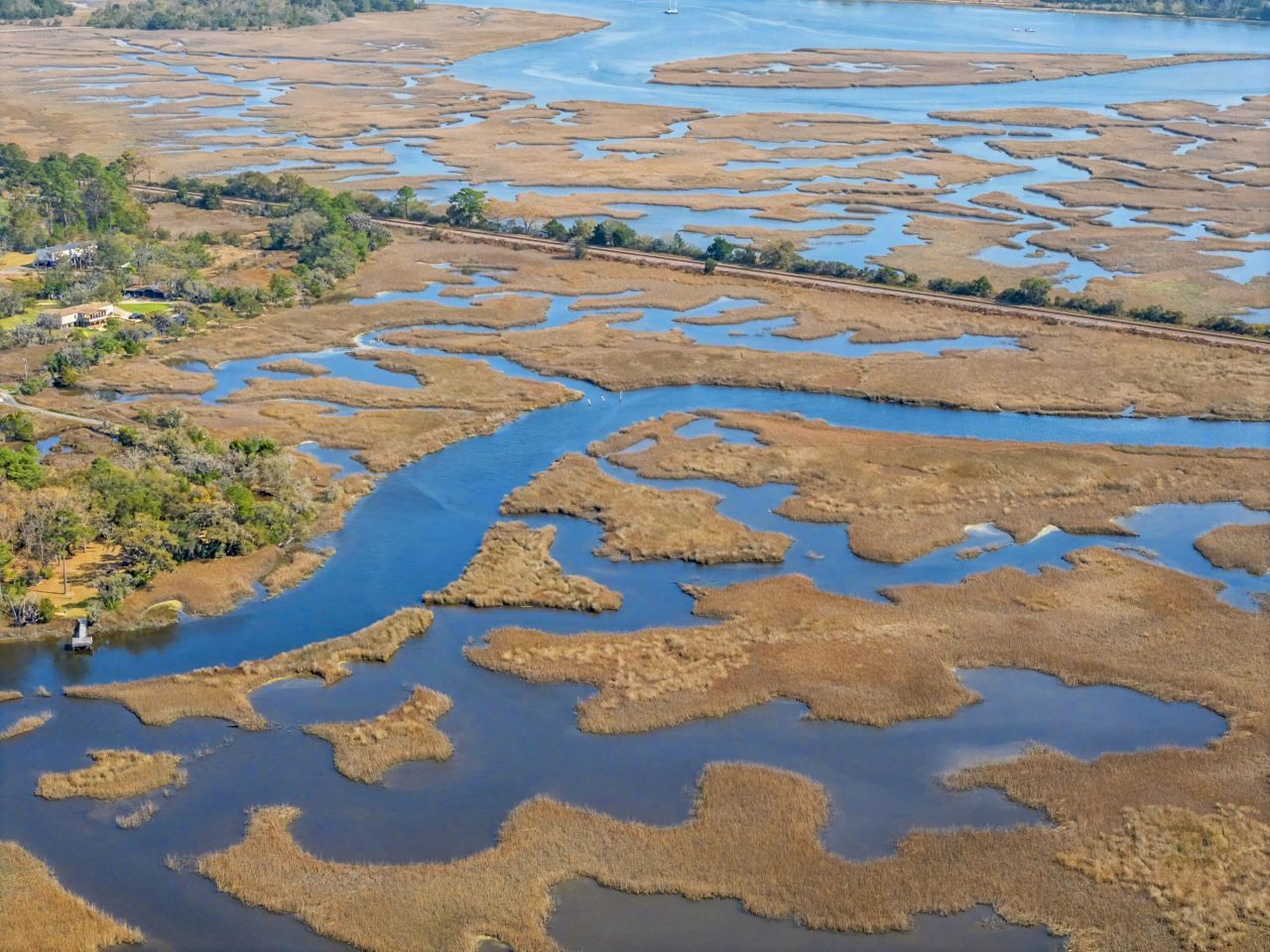 3925 James Bay Road Photo 54