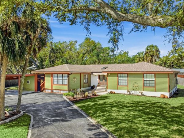 906 TROPICAL DRIVE, BRADENTON, FL 34208