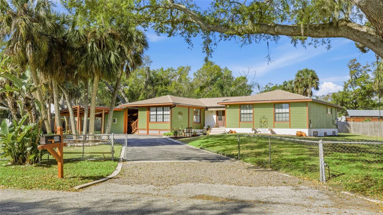 906 Tropical Drive, Bradenton, FL 34208 Photo