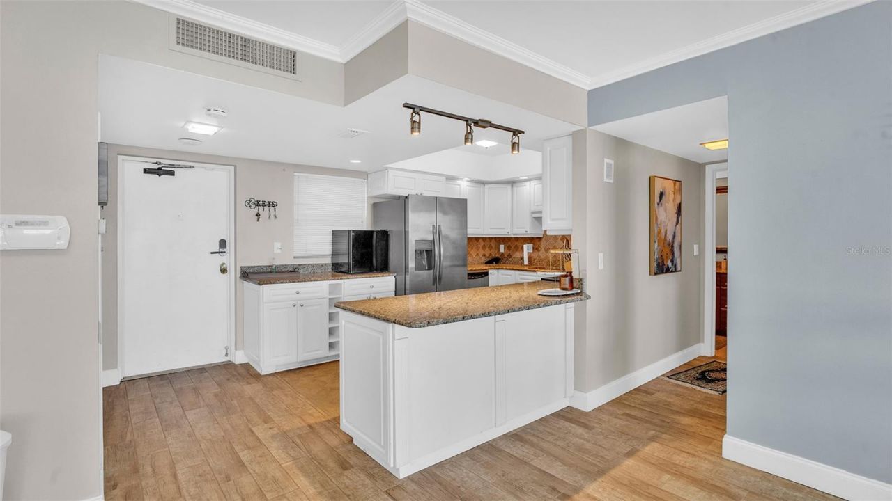 5130 Brittany Drive S, Unit 507, Saint Petersburg, FL 33715 Photo