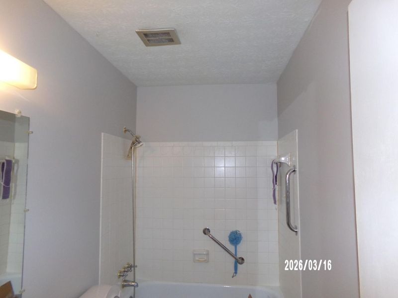 3135 Easthaven Drive S, Columbus, OH 43232 Photo 14