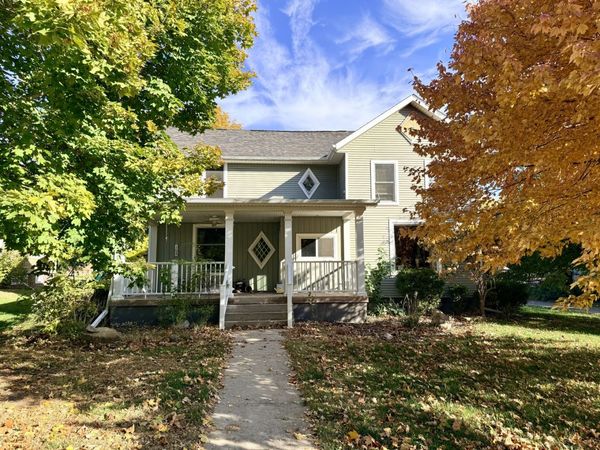 108 N Main Street, Walnut, IL 61376