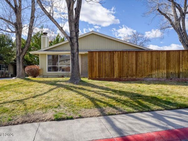 909 Mesa Ridge Drive, Unit 1, Sparks, NV 89434