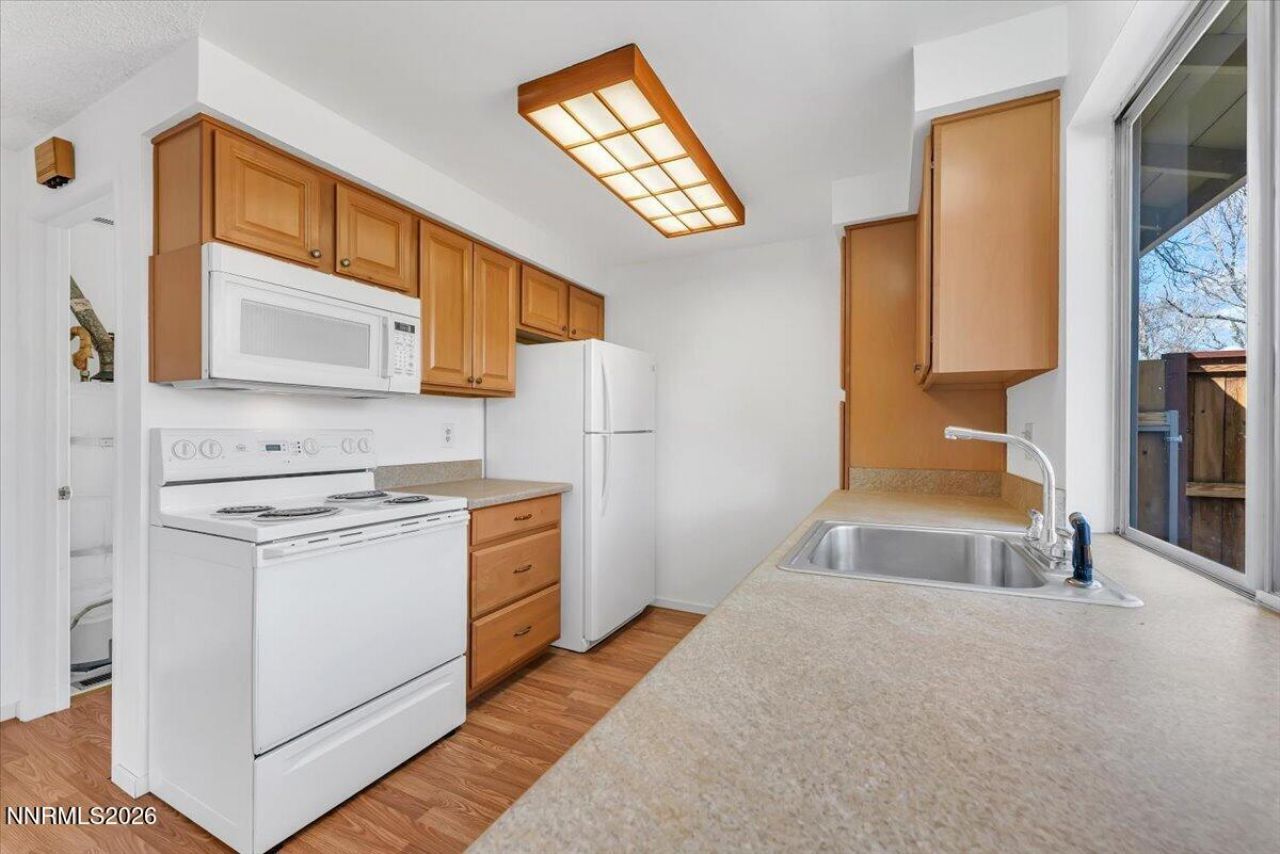 909 Mesa Ridge Drive, Unit 1, Sparks, NV 89434 Photo