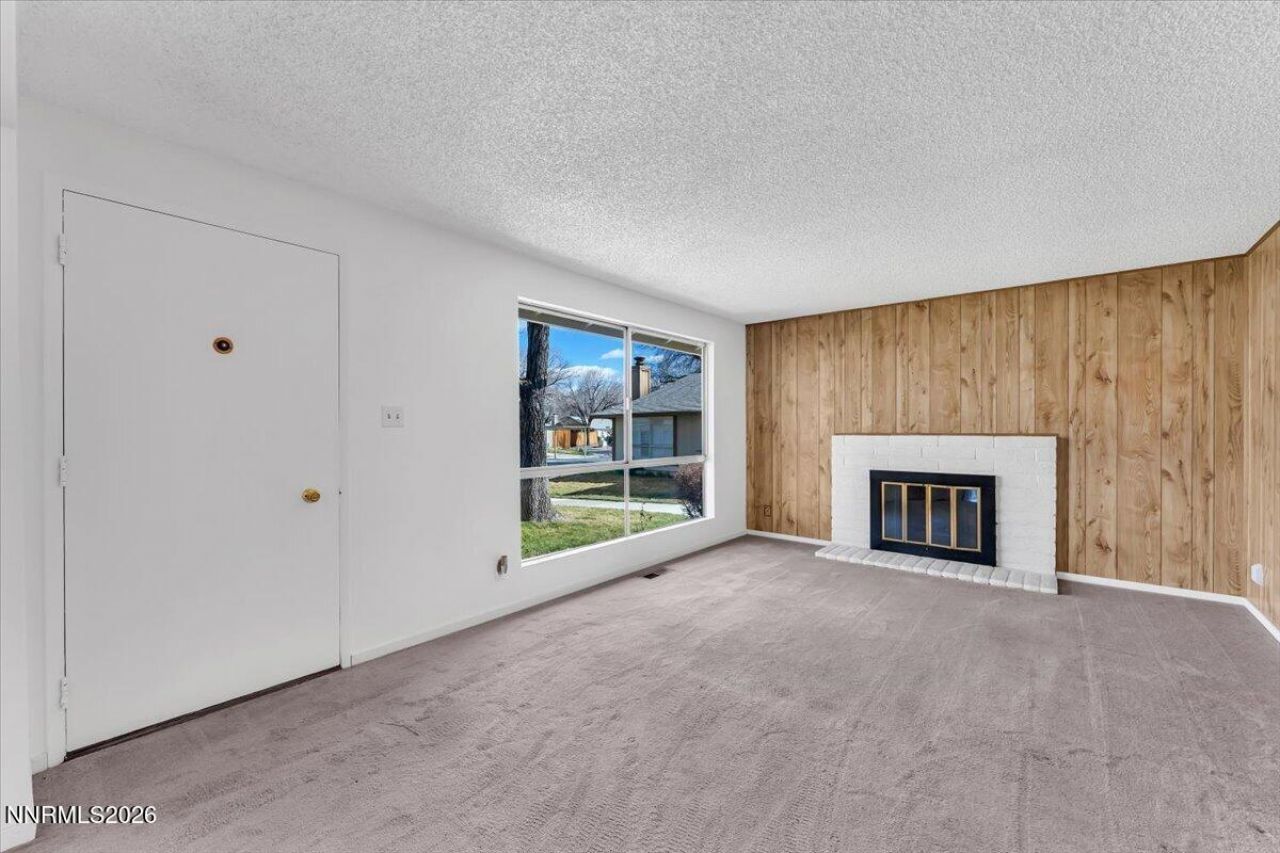 909 Mesa Ridge Drive, Unit 1, Sparks, NV 89434 Photo