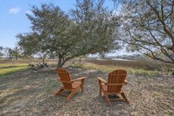 3925 James Bay Road photo 4