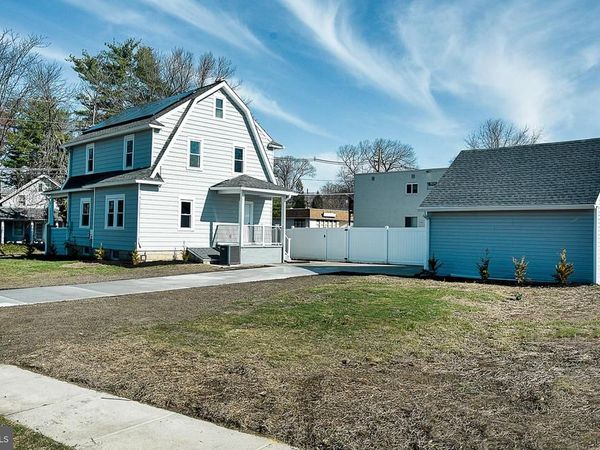 304 E CLEMENTS BRIDGE ROAD, RUNNEMEDE, NJ 08078