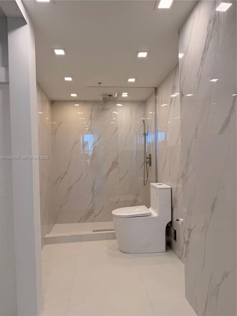 1500 Bay Rd, Unit 1126S, Miami Beach, FL 33139 Photo