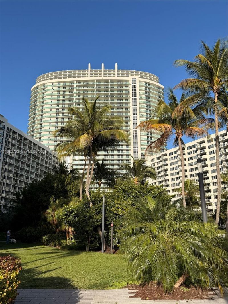 1500 Bay Rd, Unit 1126S, Miami Beach, FL 33139 Photo