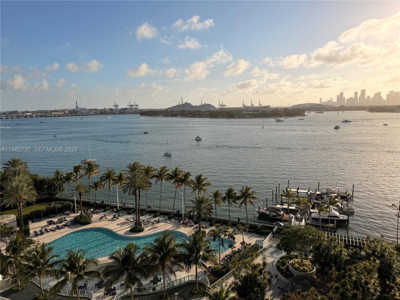 1500 Bay Rd, Unit 1126S, Miami Beach, FL 33139 Photo