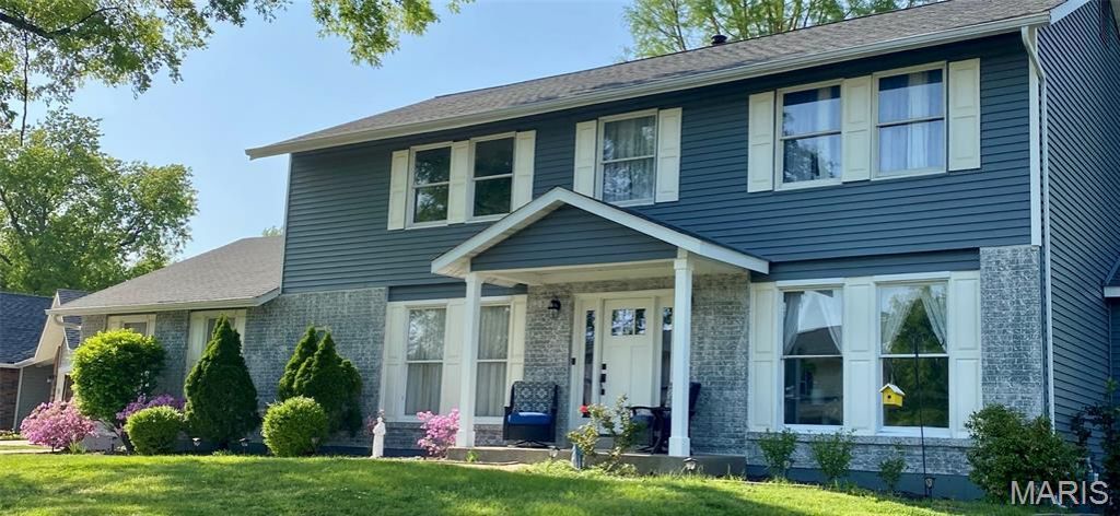 34 Melanie Court , Saint Charles, MO 63304 Main Photo