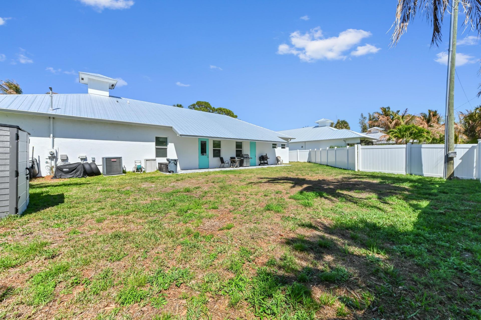 443 SE Dolphin Drive, Stuart, FL 34996 Photo